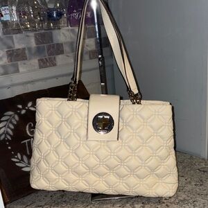 Great Condition Kate Spade Quilted Cream Tote Handbag with Gold Accent